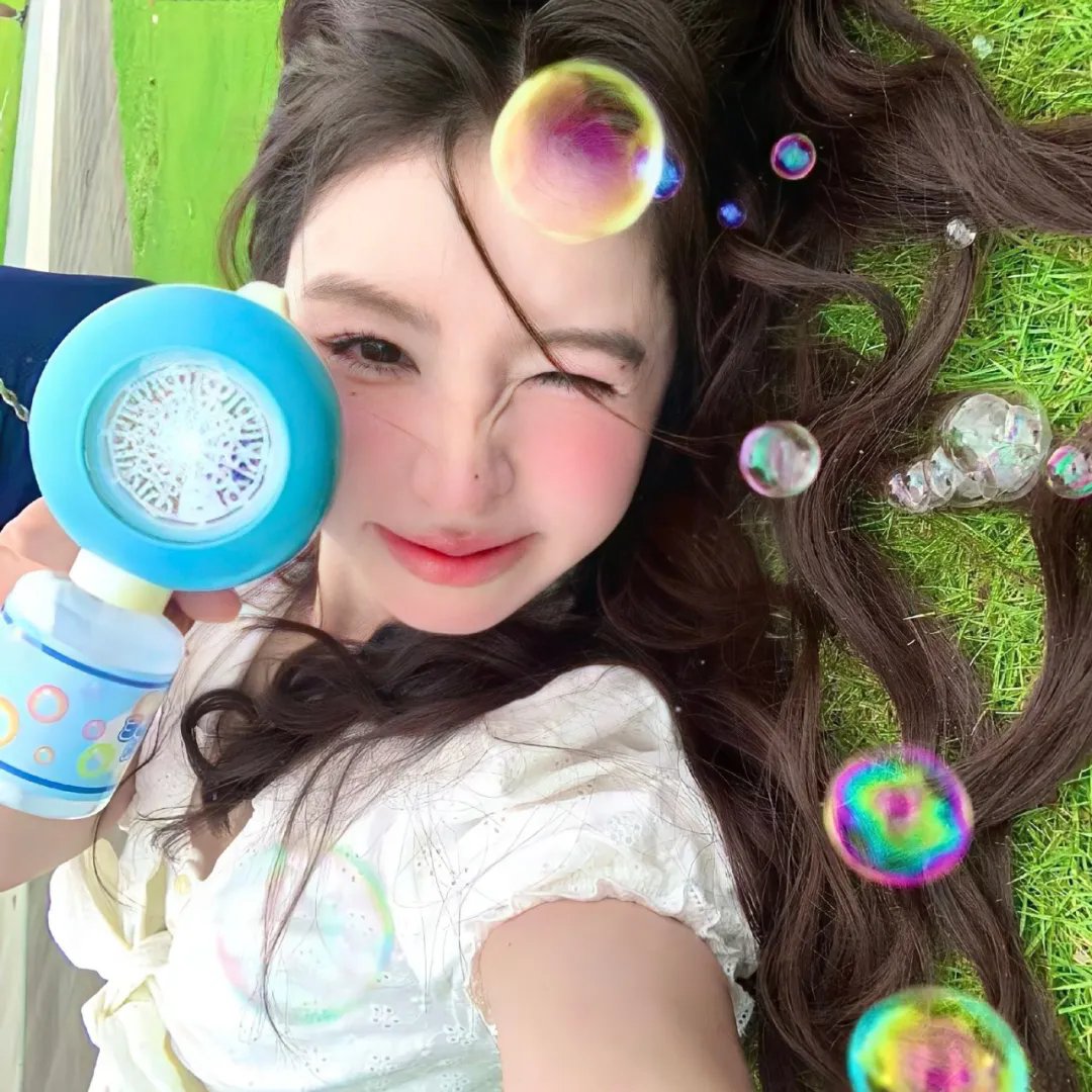 蜜蜂酿蜜